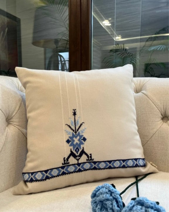 Minimalist Star & Vine Cushion