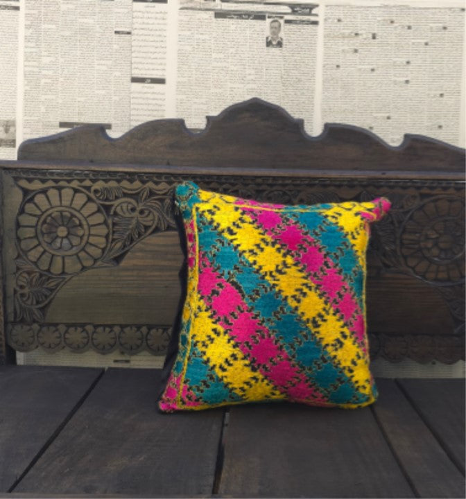 Nagina Diamond Cushion