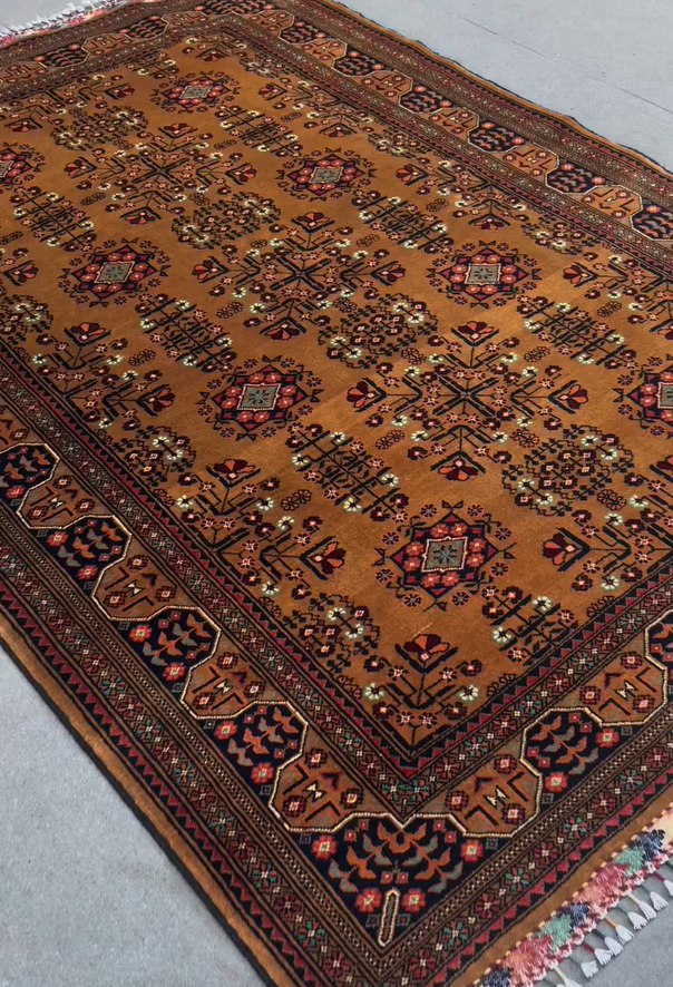 Golden Amber Medallion Rug