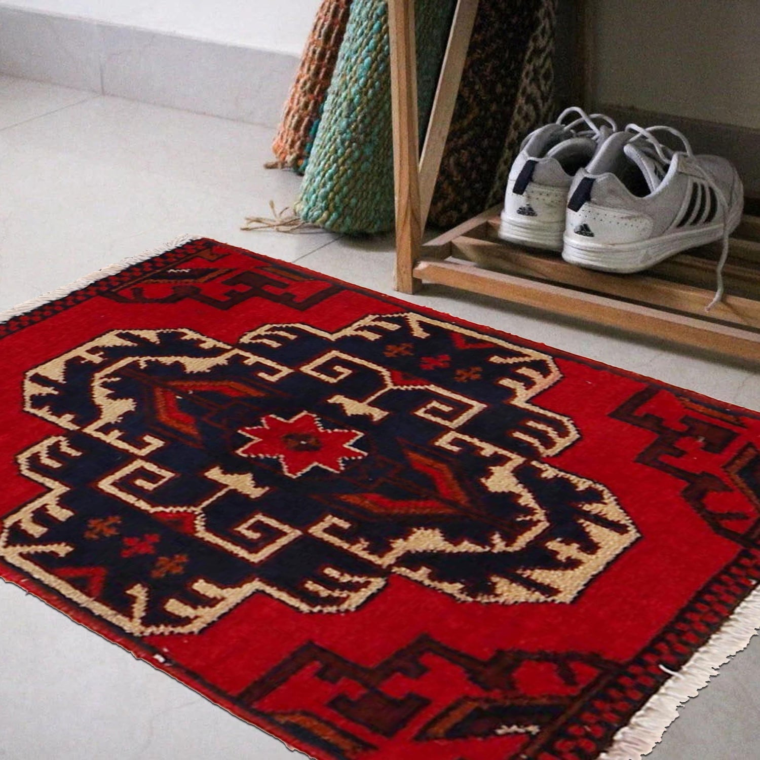 Fire-Engine Diamond Crest Runner