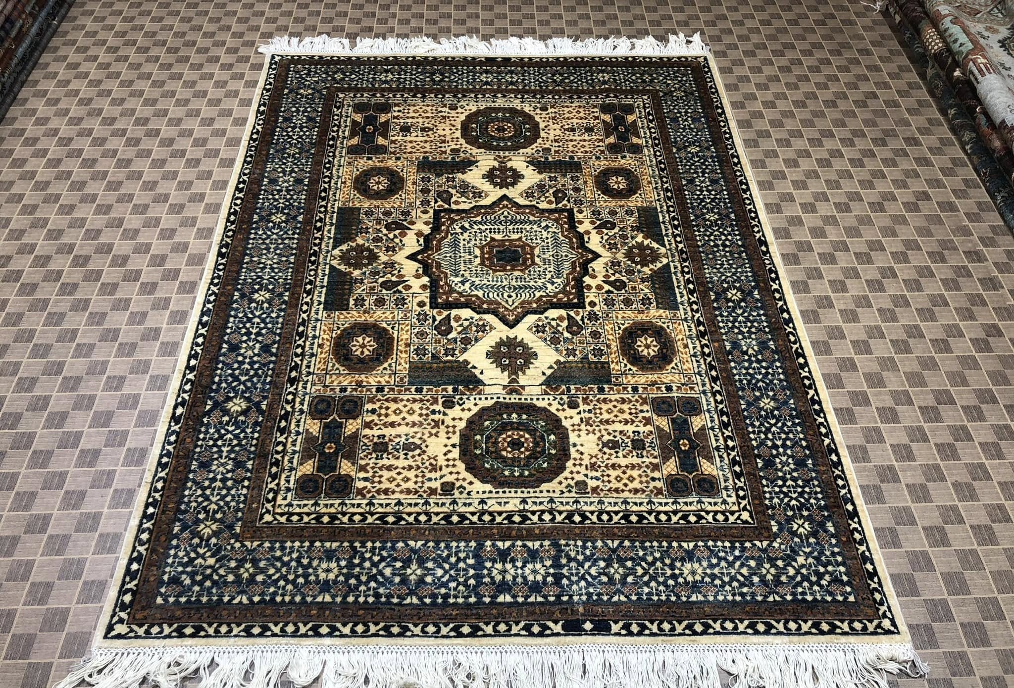Vintage Medallion Court Area Rug