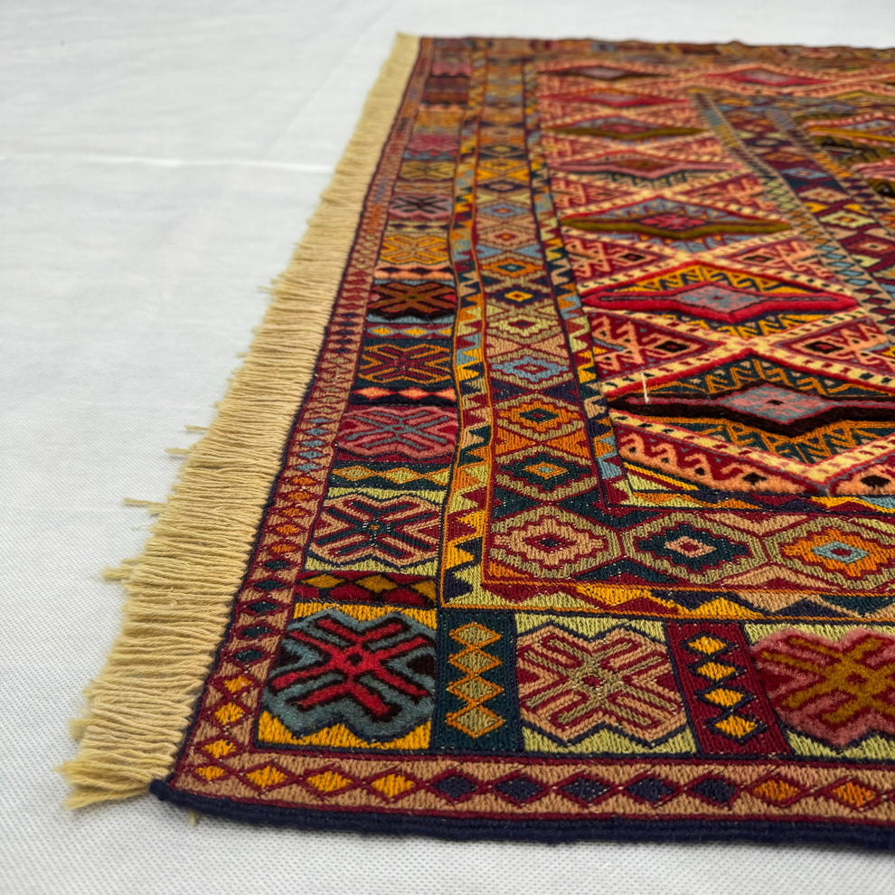 Belgic Vintage Red All-Over Patterned Medallion Mat