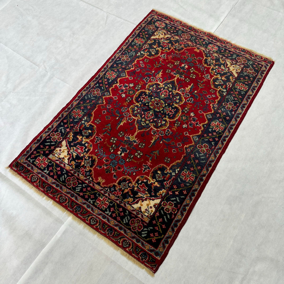 Persian Heriz Style Crimson Center Medallion Mat