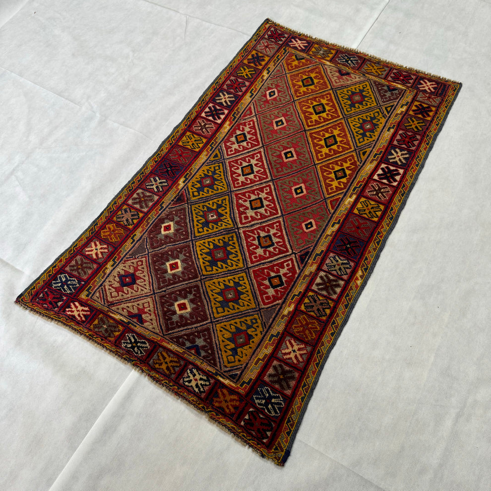 Nomadic Tribal Geometric Diamond Pattern Mat