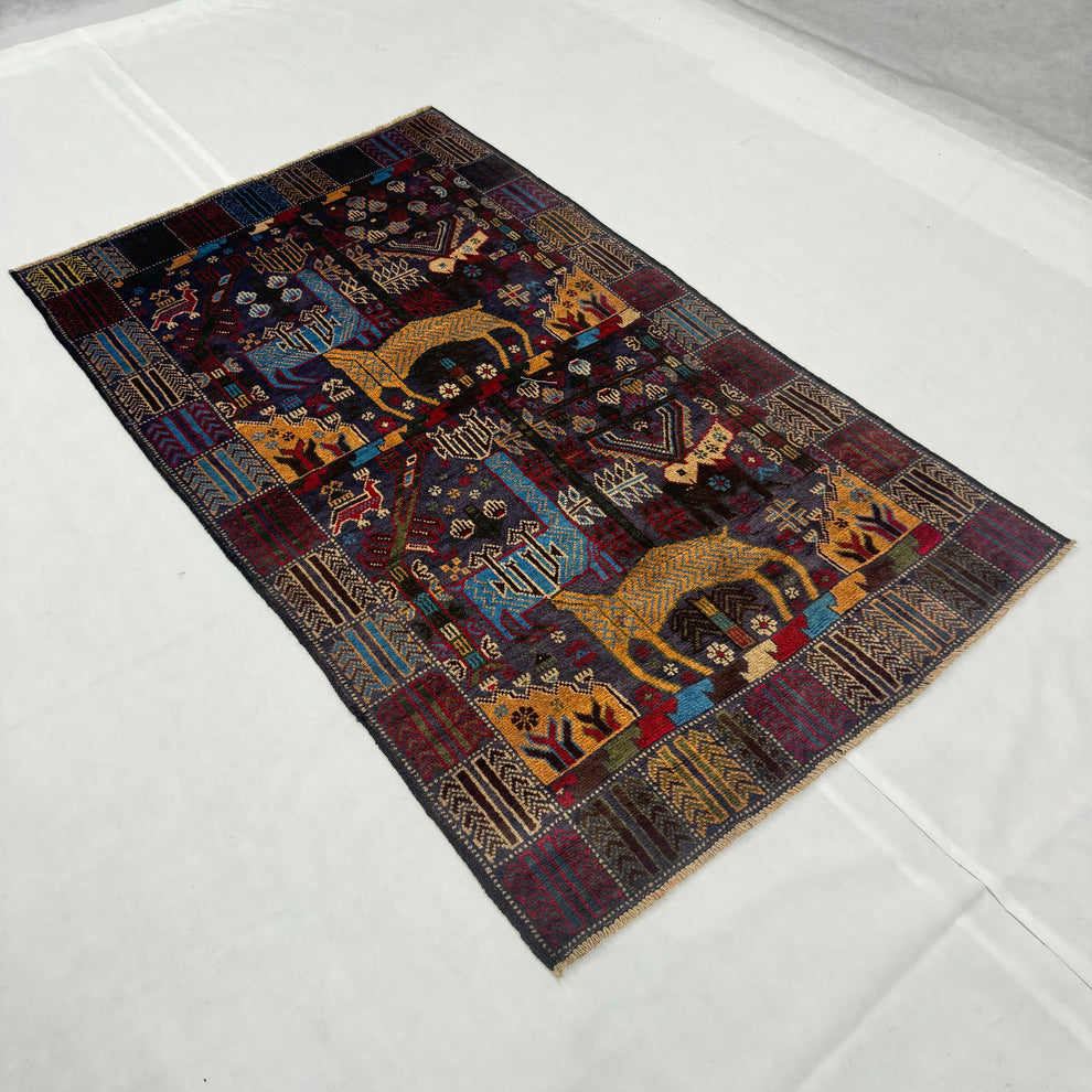 Shikargah Pictorial Woodland Wildlife Motif Dark Mat