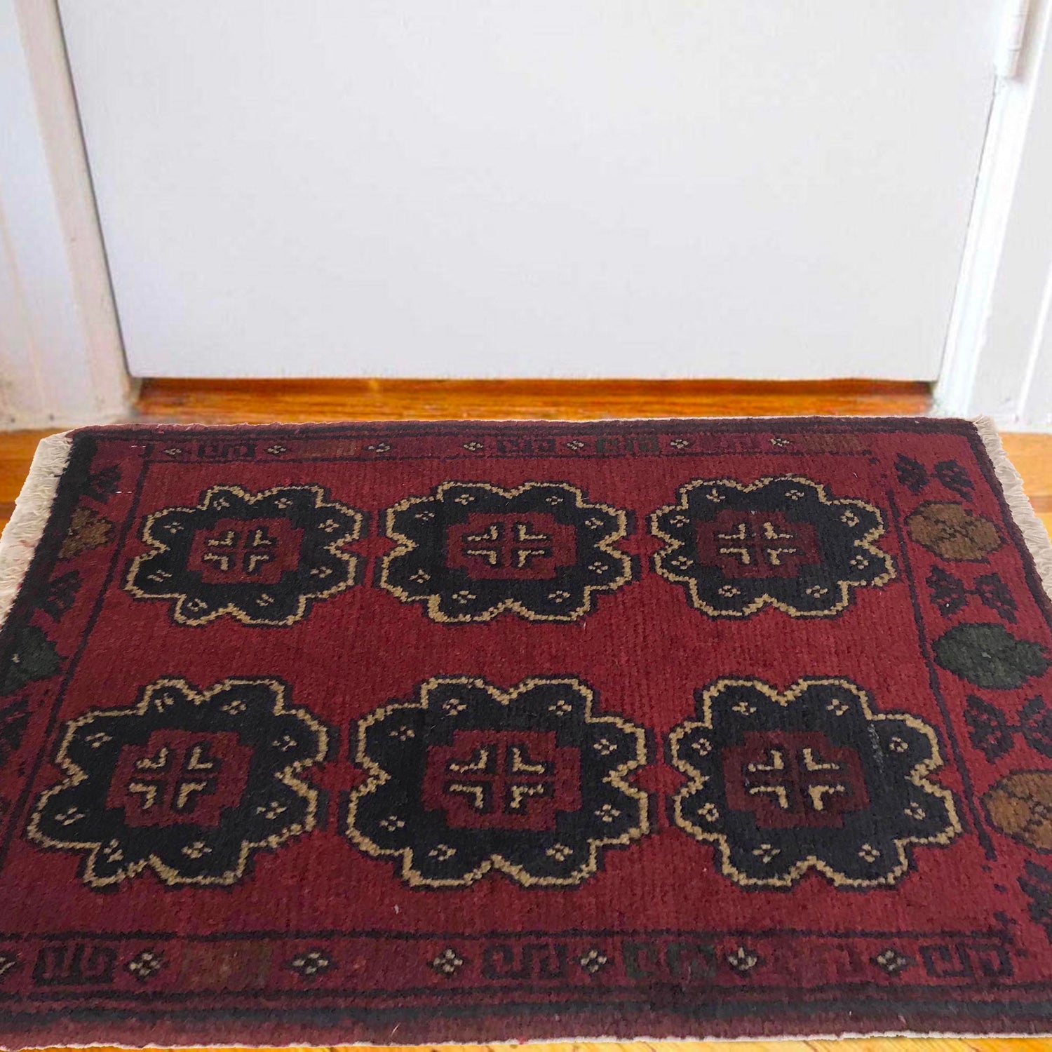 Six-Ghul Maroon Threshold Pad