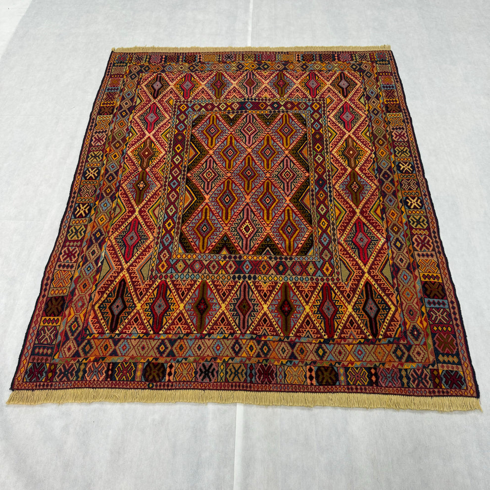 Belgic Vintage Red All-Over Patterned Medallion Mat